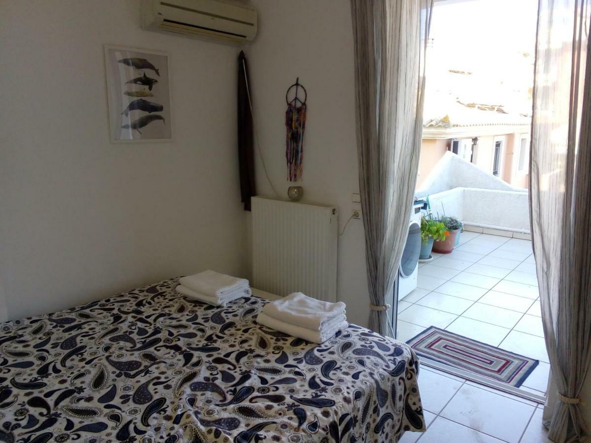 Sunset Sea View Apartment Афины Экстерьер фото