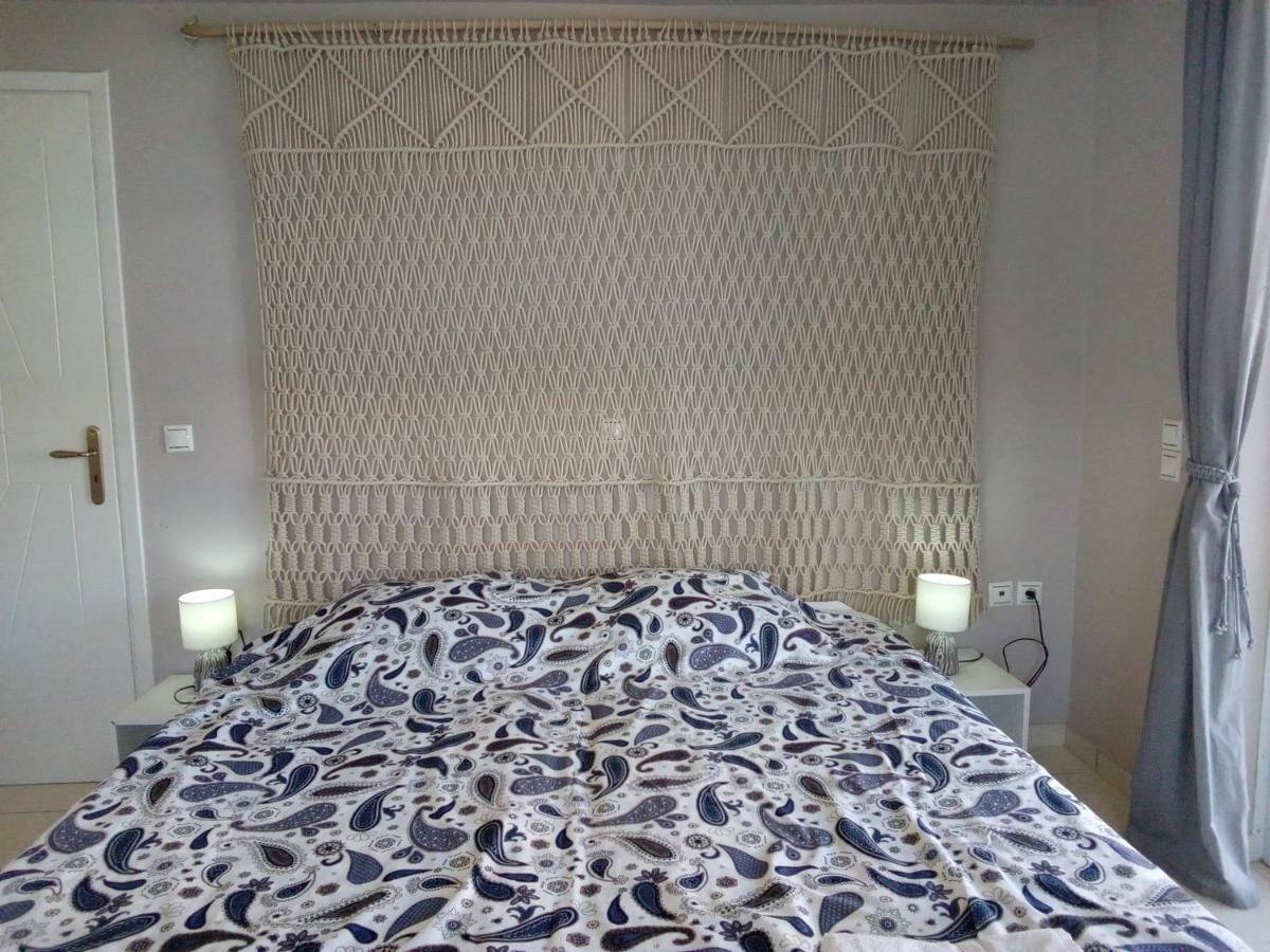 Sunset Sea View Apartment Афины Экстерьер фото